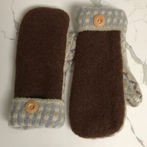 Handcrafted Mittens Wool / Fleece Small / Medium